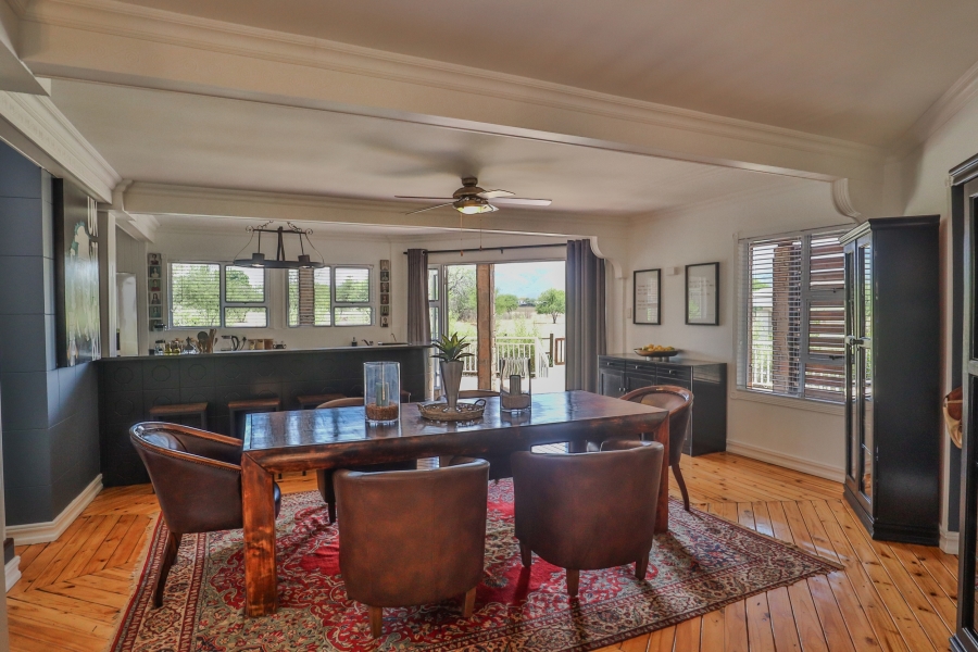 4 Bedroom Property for Sale in The Coves North West